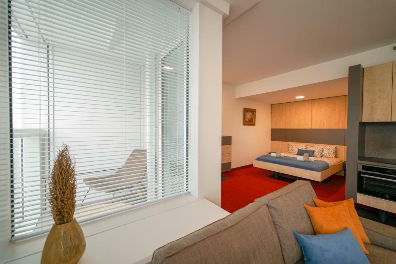 Zora Exclusive Apartment 브라티슬라바 외부 사진