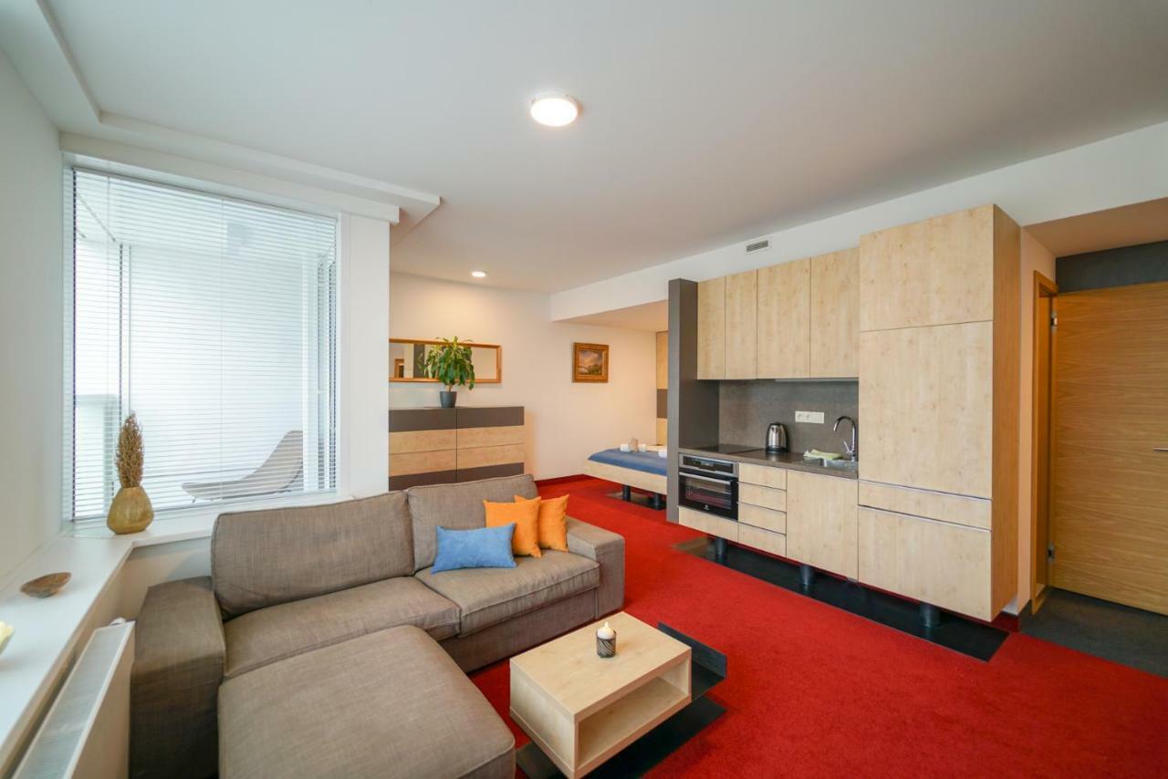 Zora Exclusive Apartment 브라티슬라바 외부 사진