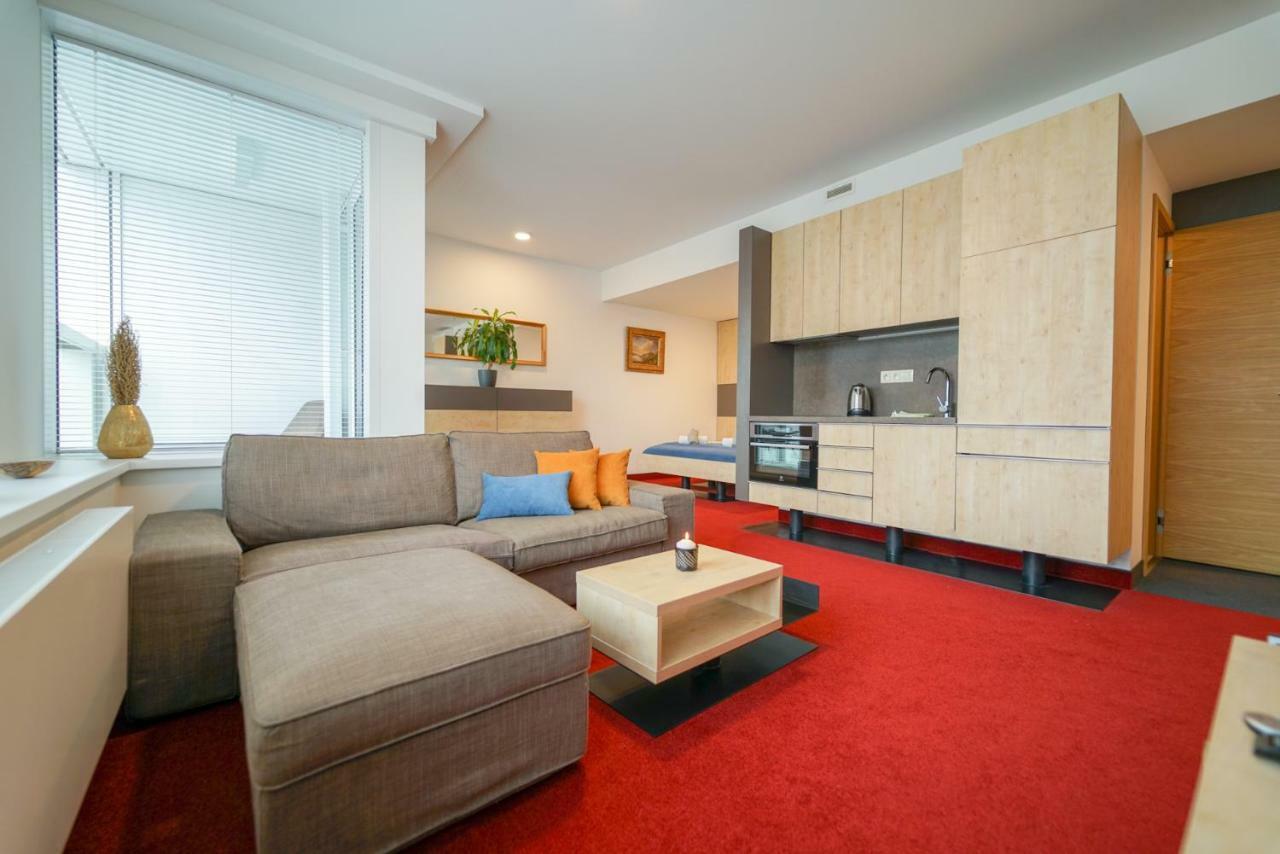 Zora Exclusive Apartment 브라티슬라바 외부 사진